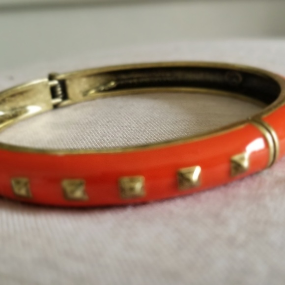 Premier Designs Jewelry - PREMIER DESIGNS "Fired Up" Bangle Bracelet Premier Designs Jewelry - PREMIER DESIGNS "Fired Up" Bangle Bracelet